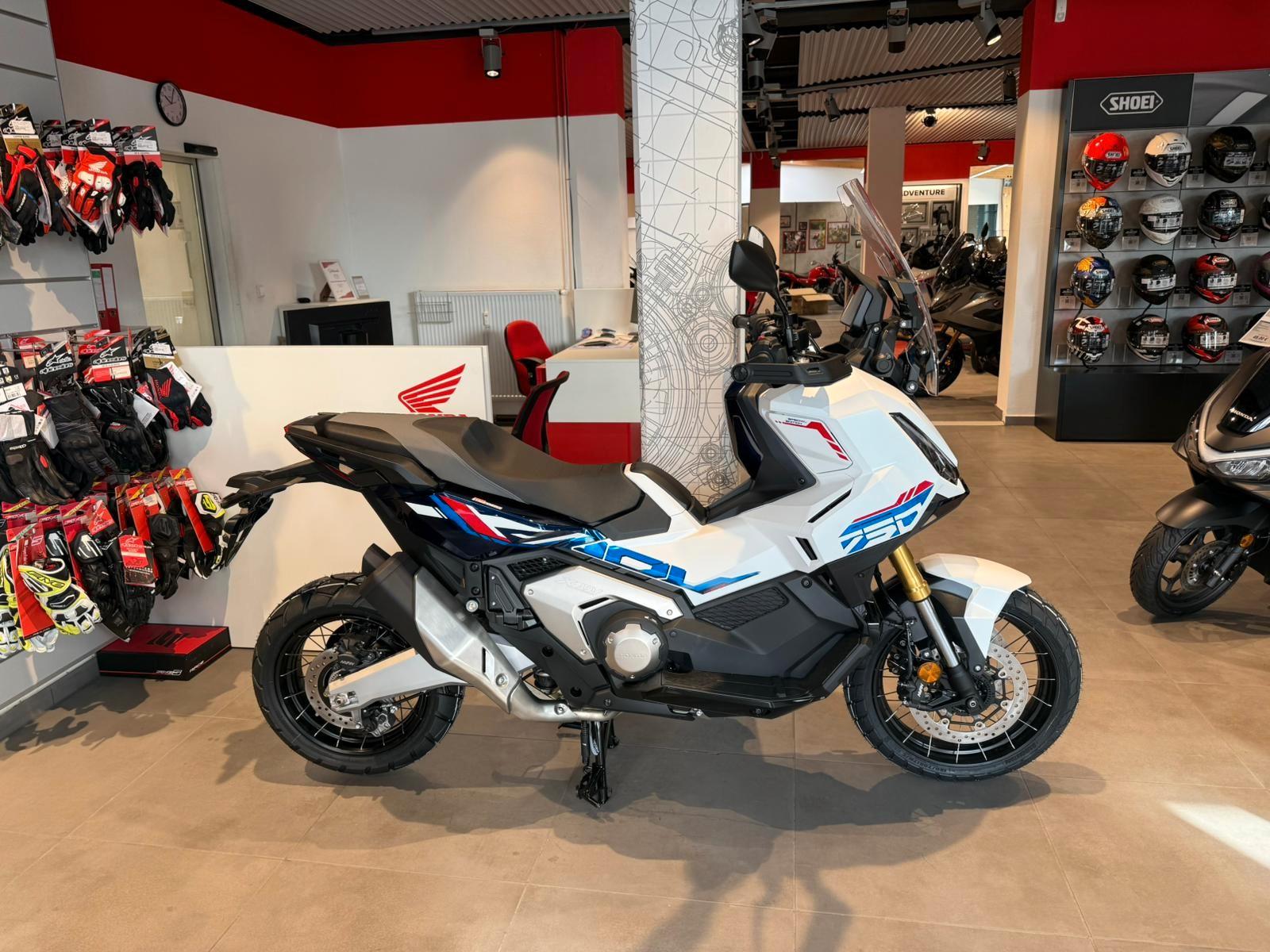 Honda ADV750 Special Edition *Tageszulassung 09-26*