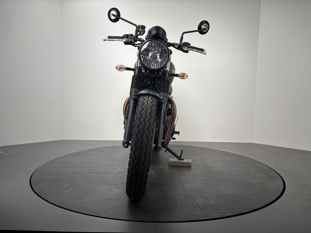 Fahrzeugabbildung Triumph STREET TWIN *1. HAND *WENIG KILOMETER