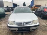 Volkswagen Bora 1.6 Comfortline*AUTOM.*TÜV*KLIMA*PDC* - Volkswagen Bora: Limousine