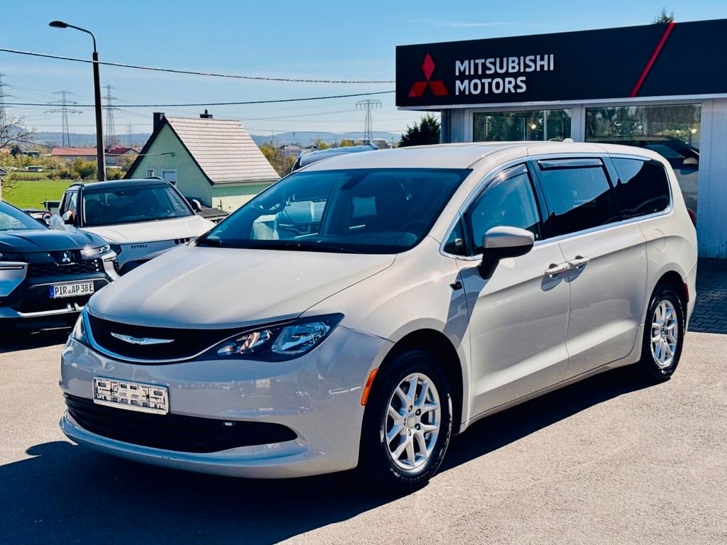 Image of Chrysler Pacifica