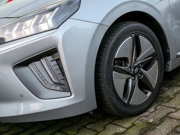 Hyundai Ioniq 1.6 Premium Hybrid Facelift Stauassistent