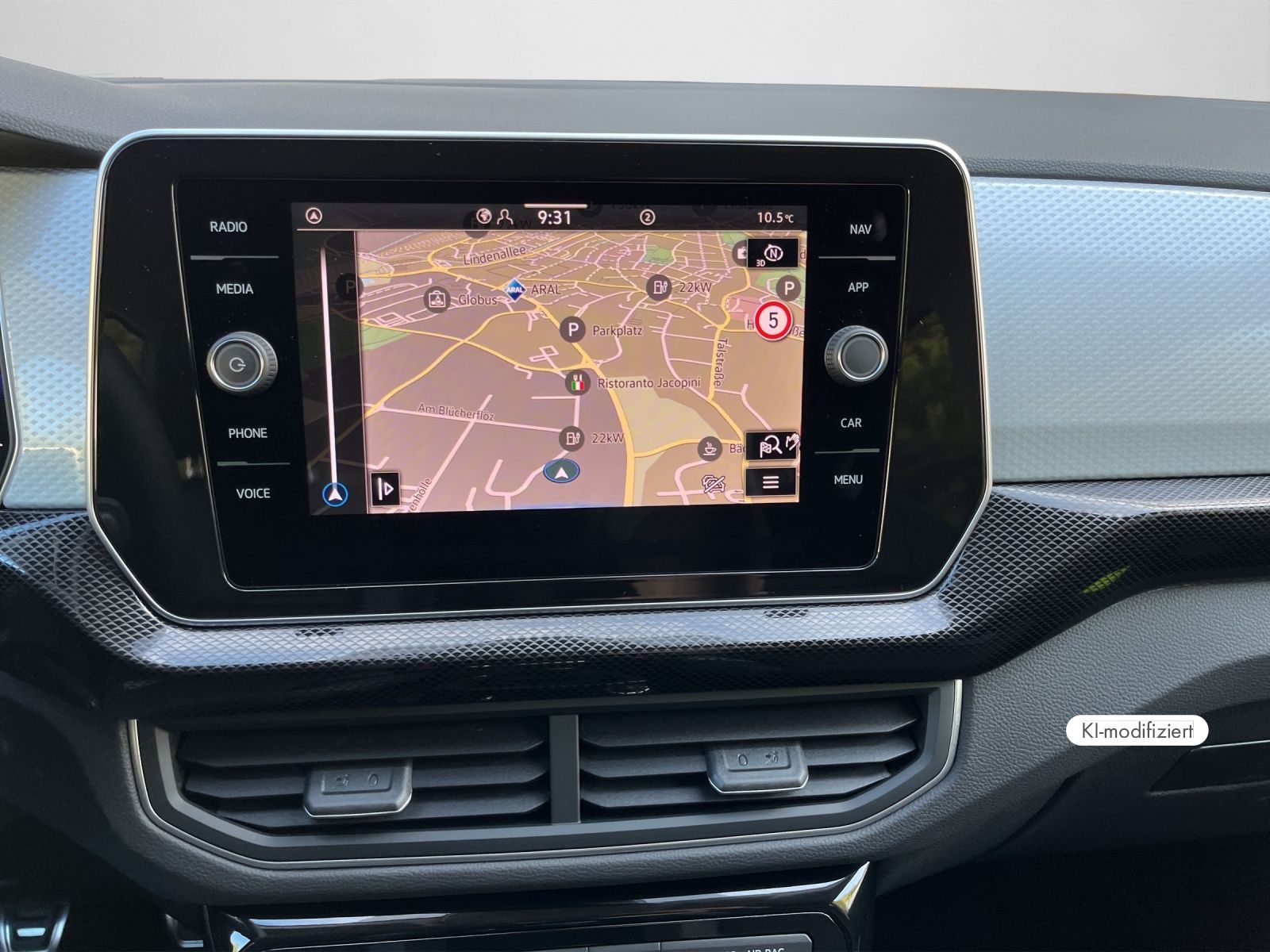 Volkswagen T-Cross - Bild 12