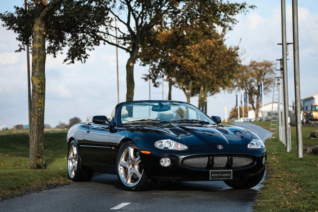 Jaguar XKR