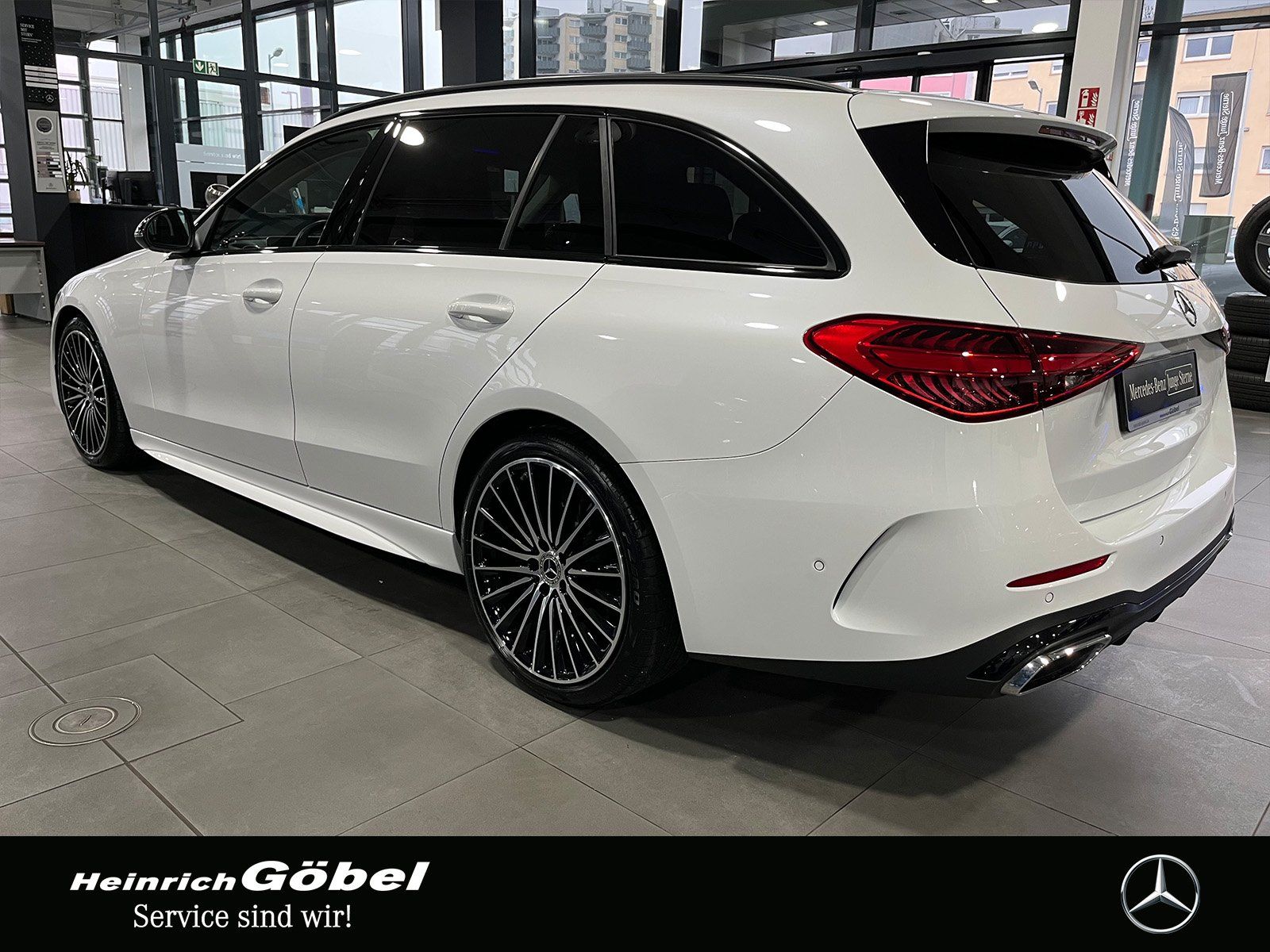 Fahrzeugabbildung Mercedes-Benz C 180 T AMG+NIGHT+AHK+STANDHZ+19"+TOTWINKEL+SMI