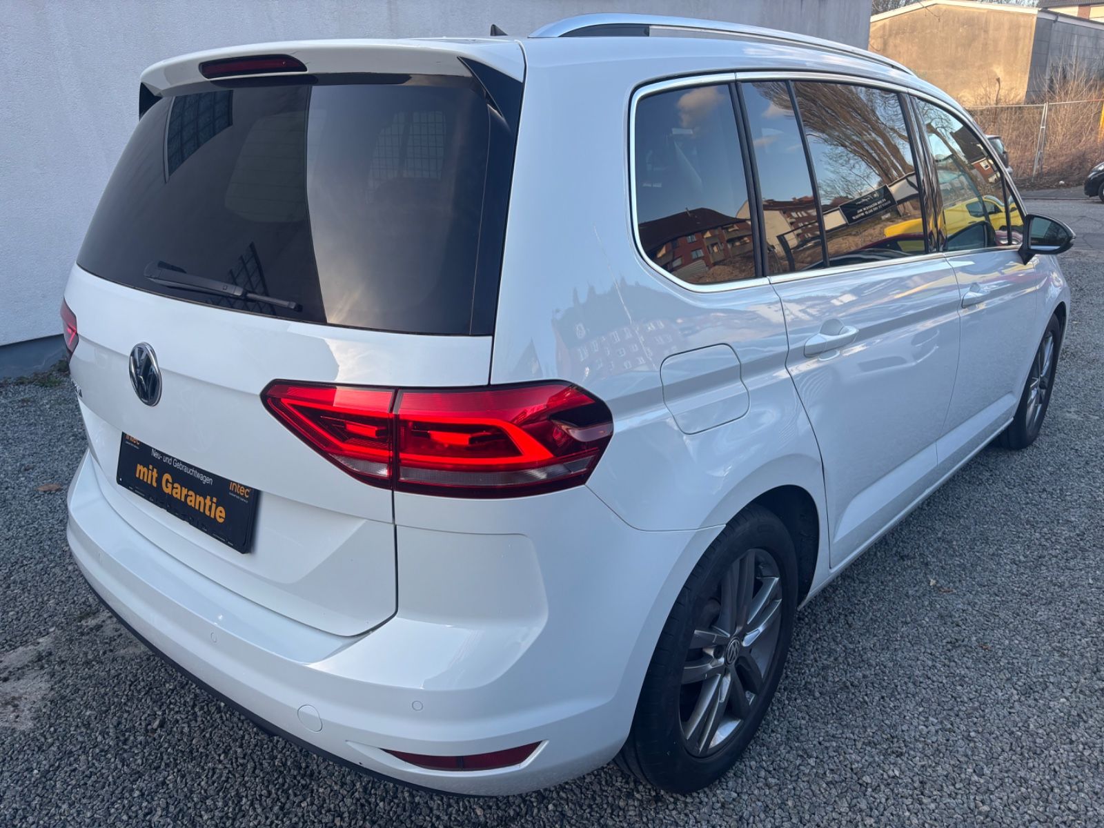 Touran Highline 2.0 TDI SCR*LED*ACC*DSG7*1.HD*S.