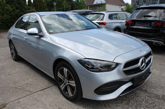 MERCEDES-BENZ C 300e Avantgarde*LED*AHK*MBUX*Kamera*8-fach*