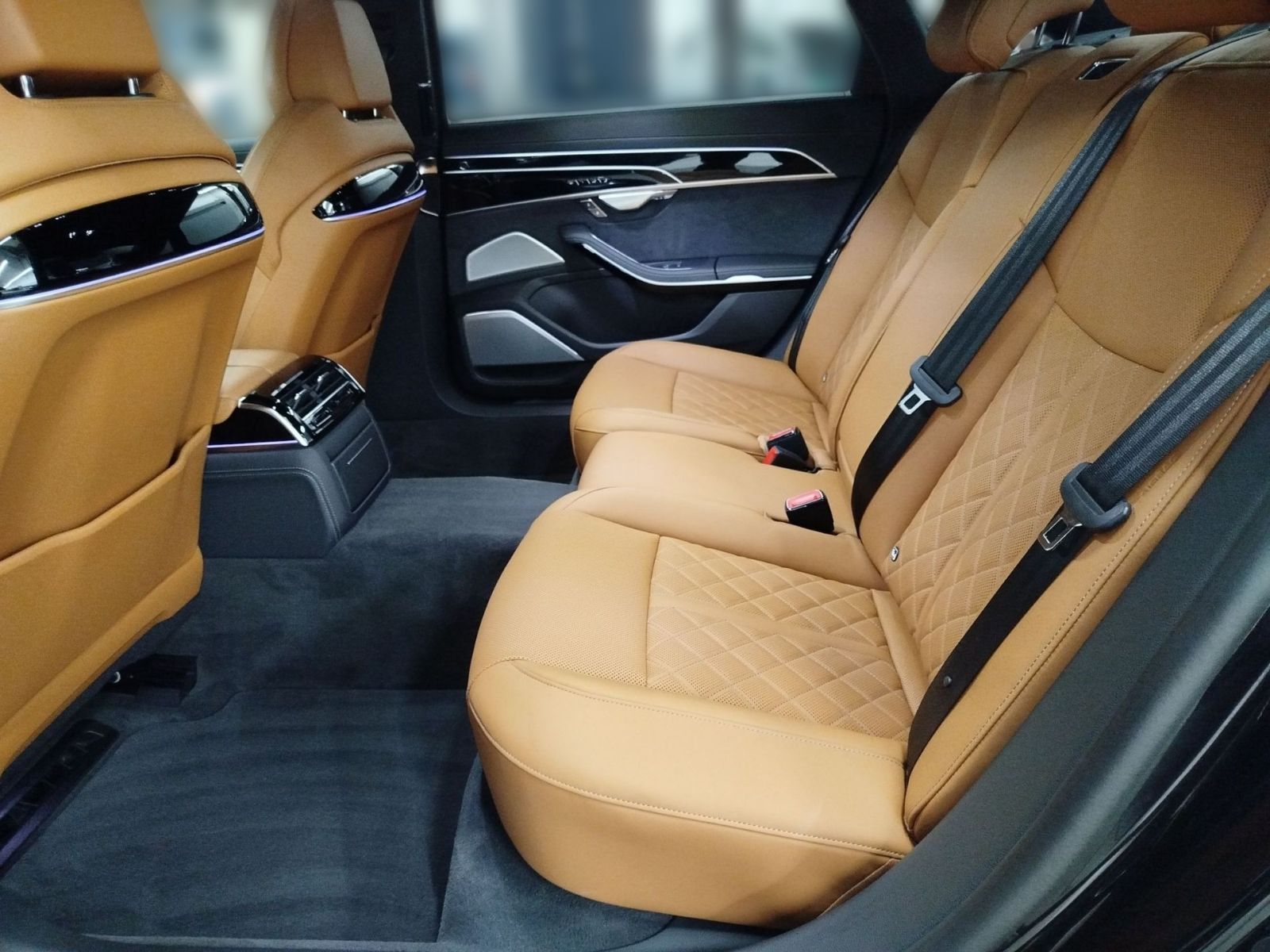 Audi A8 - Bild 10