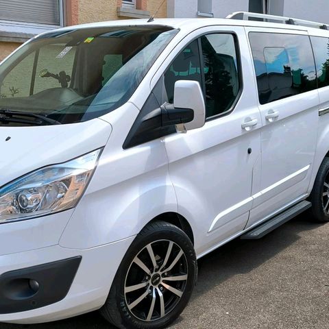 Ford Tourneo Custom Titanium