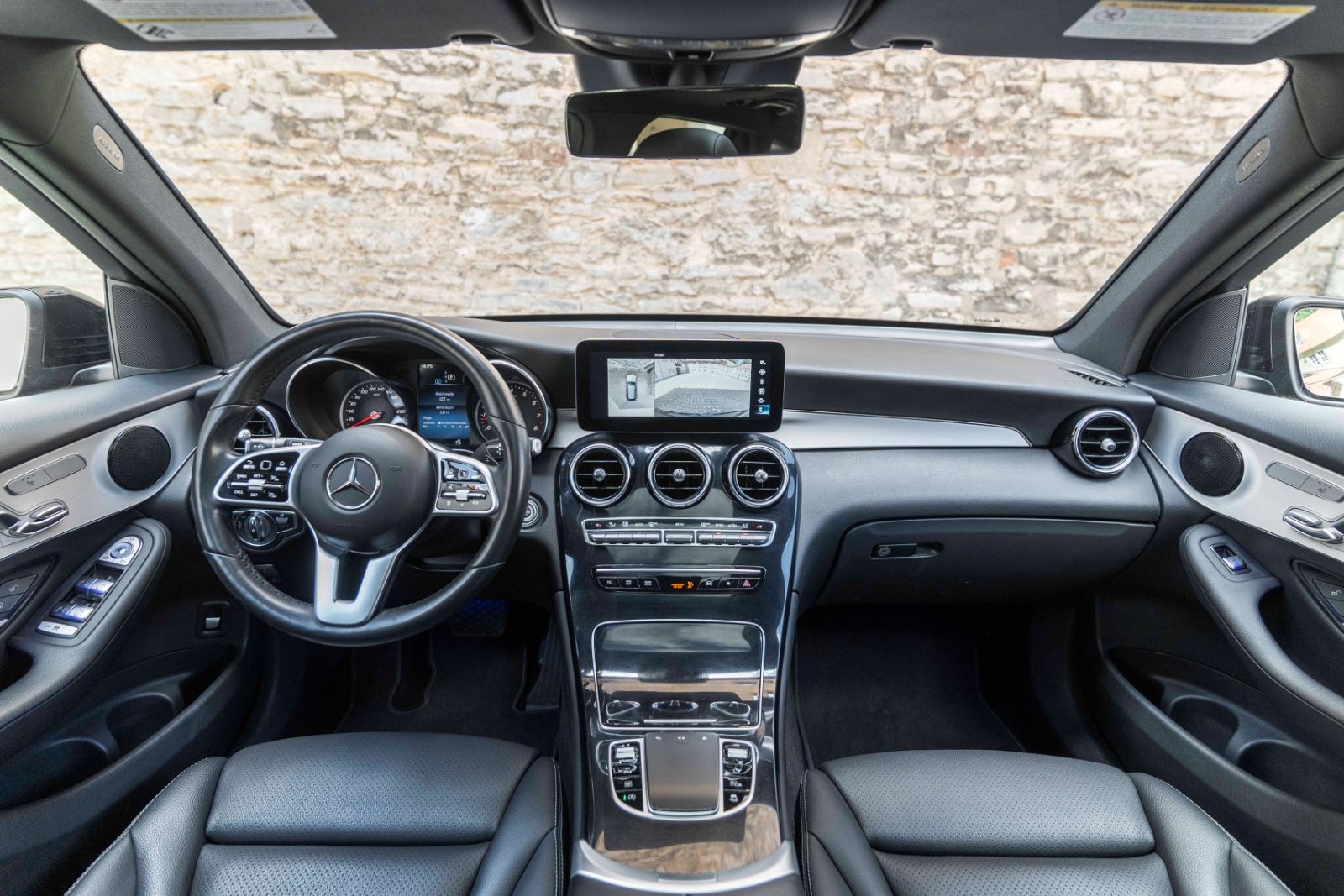Fahrzeugabbildung Mercedes-Benz GLC 300 4MATIC LED 360° PANO TOTW NAV OFFROAD