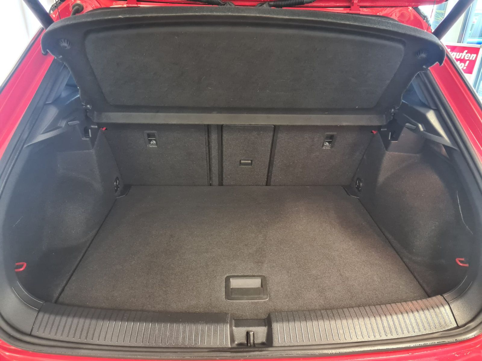 Fahrzeugabbildung Volkswagen T-Roc Sport 4Motion / NAVI / LED / KAMERA