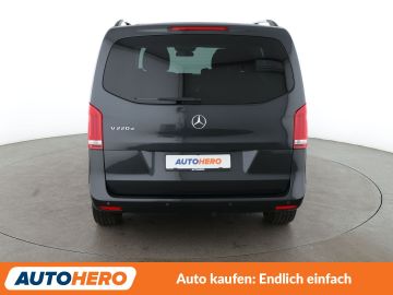 Mercedes V 220 - 5