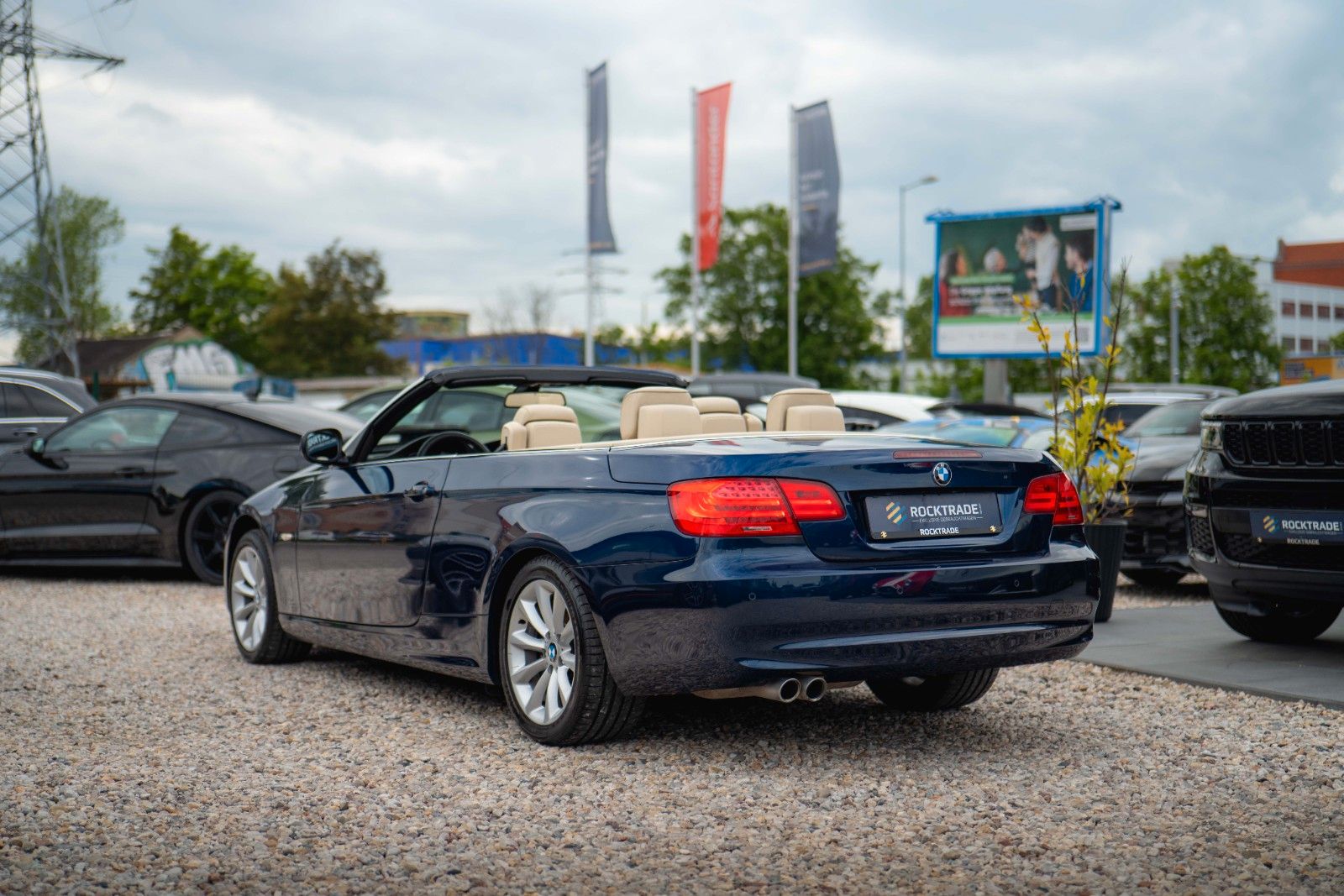Fahrzeugabbildung BMW 330d Cabrio Sport Edition *Bi-Xenon*H&K*Memory*