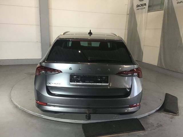 Fahrzeugabbildung Skoda Octavia Style 2.0 TDI Combi DSG/Navi/ACC/AHK/HUD