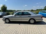 Mercedes-Benz E 240 - Mercedes-Benz E 240 aus 1998