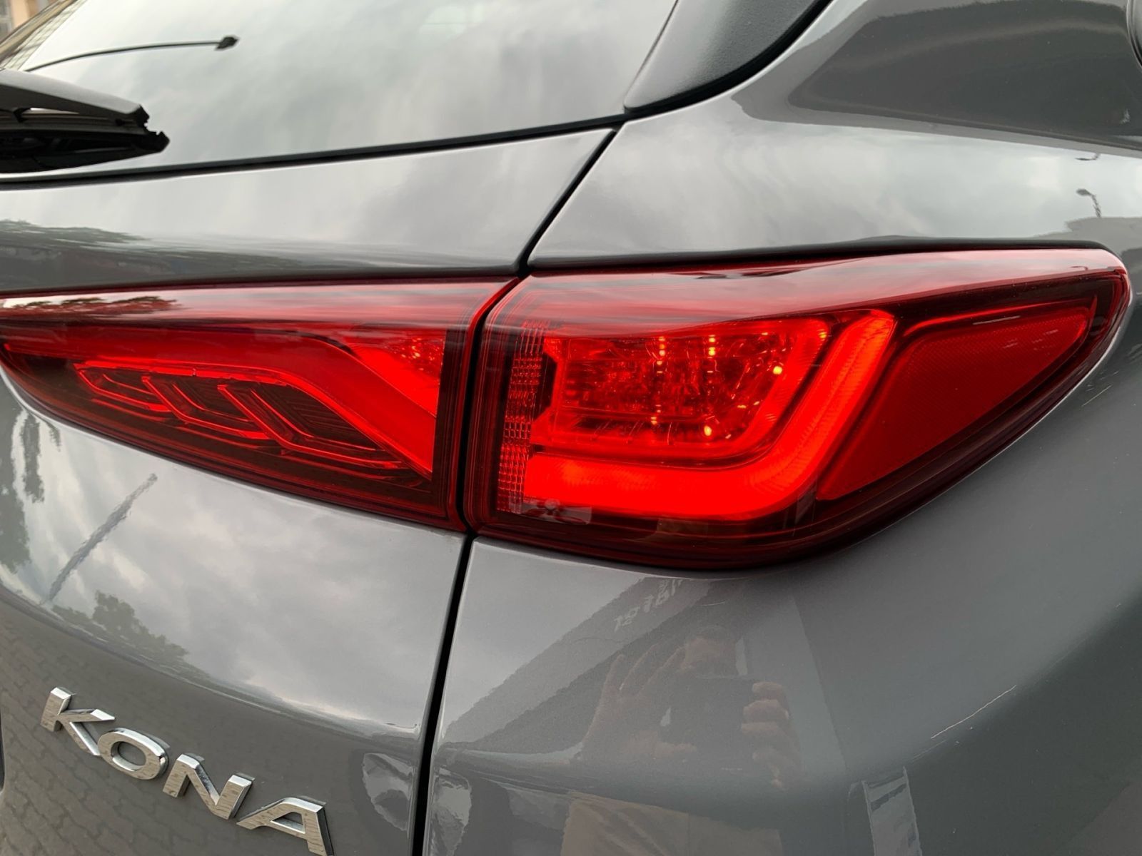 Fahrzeugabbildung Hyundai KONA Premium Elektro 64 kWh 1Hd