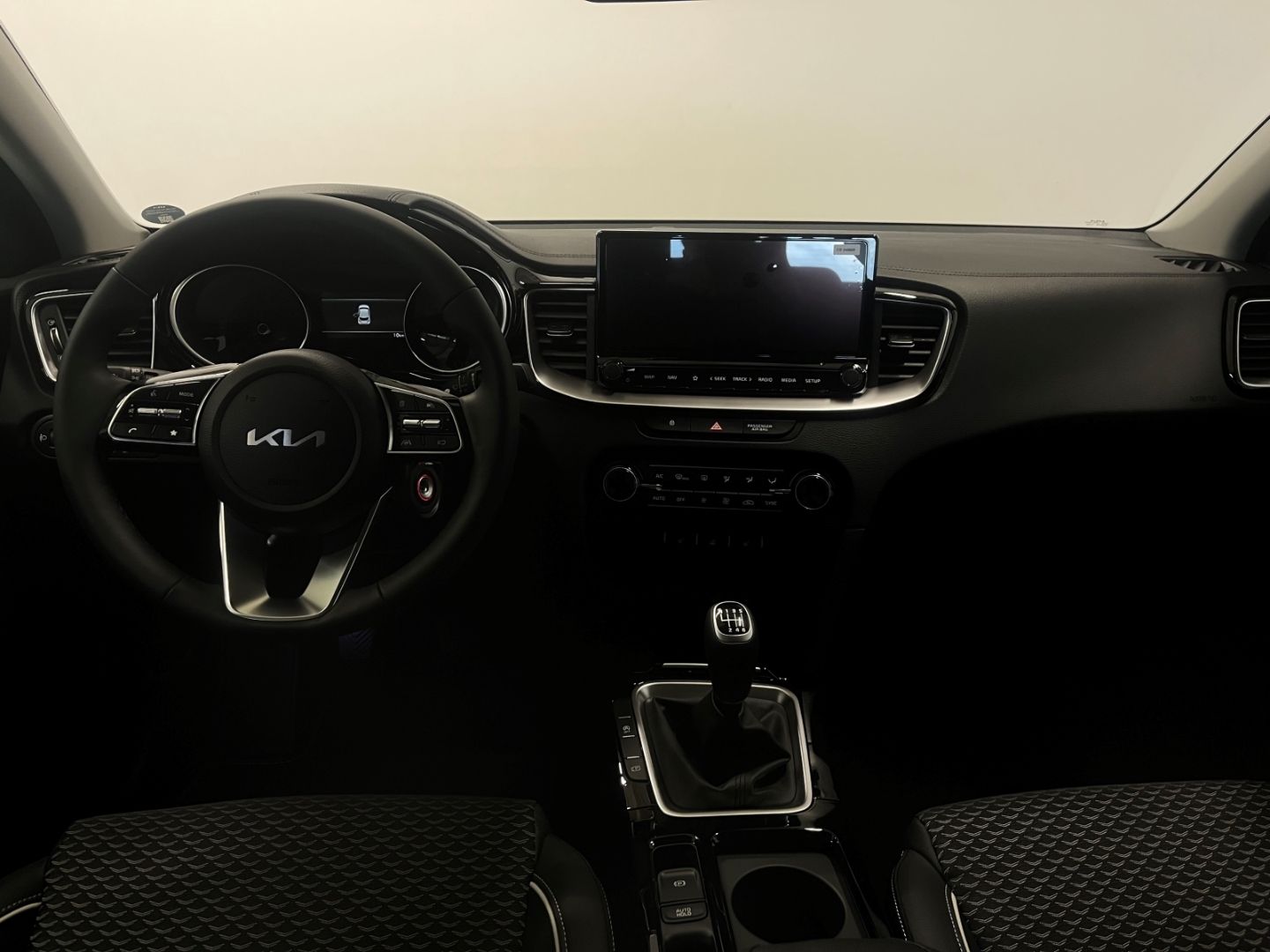 Fahrzeugabbildung Kia XCeed Vision 1.5 T-GDI Navi Lane ASS Kamera LED