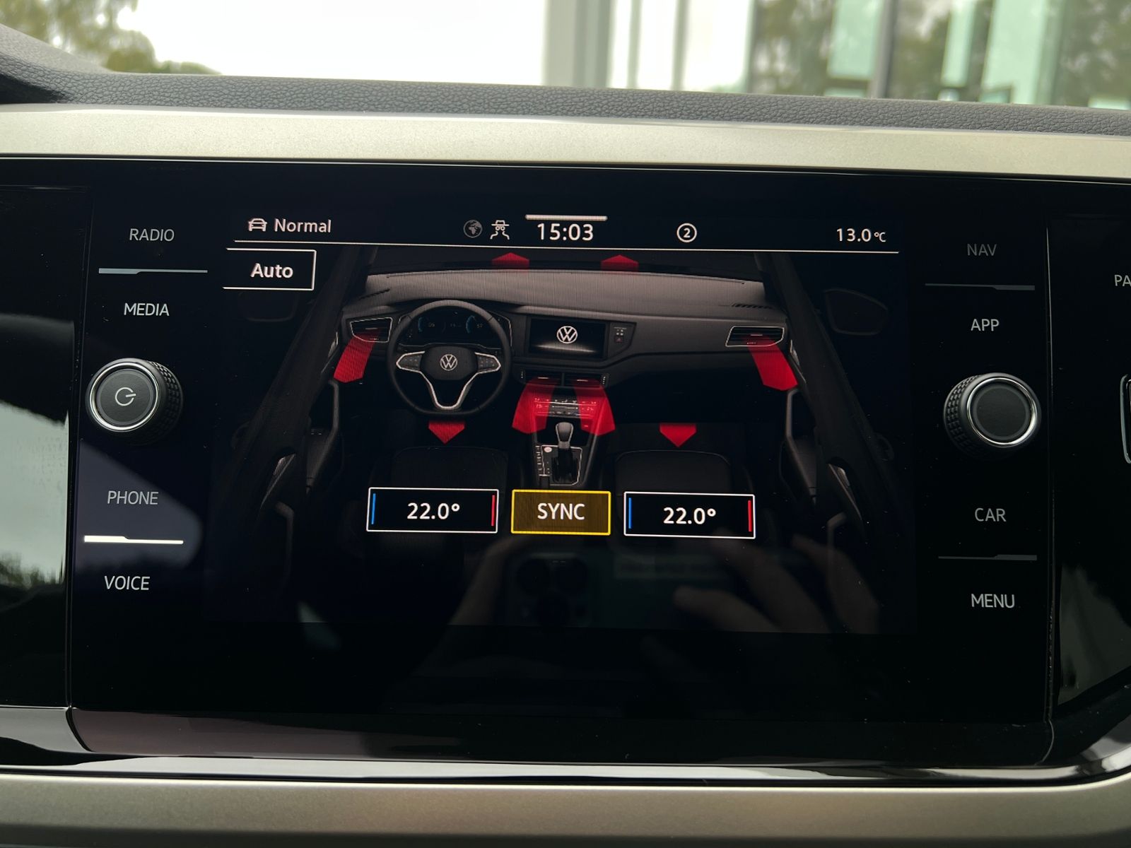 Fahrzeugabbildung Volkswagen Taigo Move 1,0 l TSI *AHK, IQ.Light, Navi, Kamer