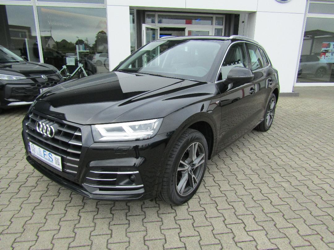 Audi Q5 TFSI e Sport 55 TFSI e S-tronic LED NAVI LM19