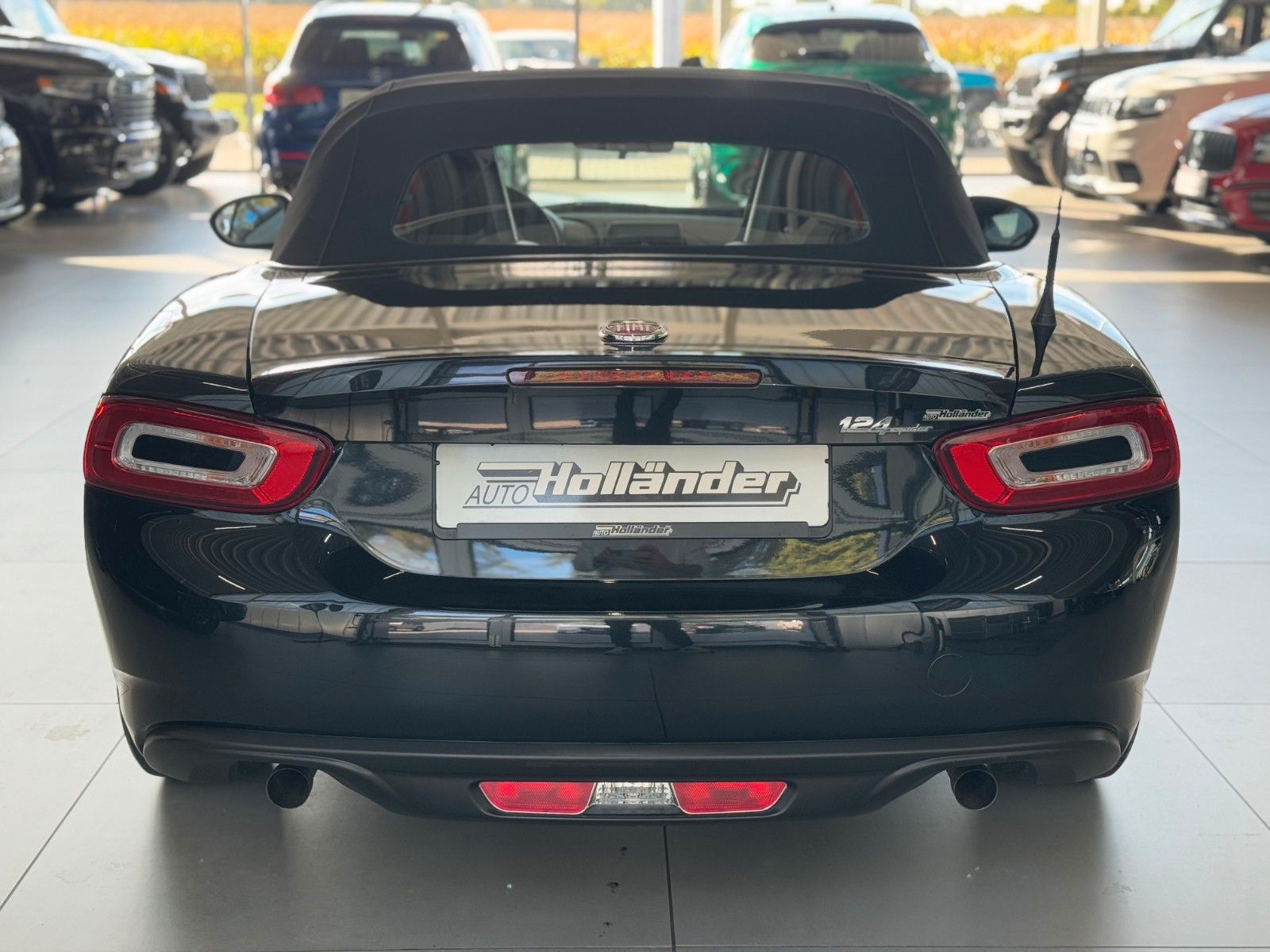 Fahrzeugabbildung Fiat 124 Spider  Klimaanlage Tempomat LM-Felgen TOP