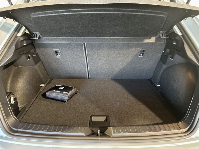 A1 Sportback 30 TFSI ADVANCED PDC+VCP+TEMPOMAT+S