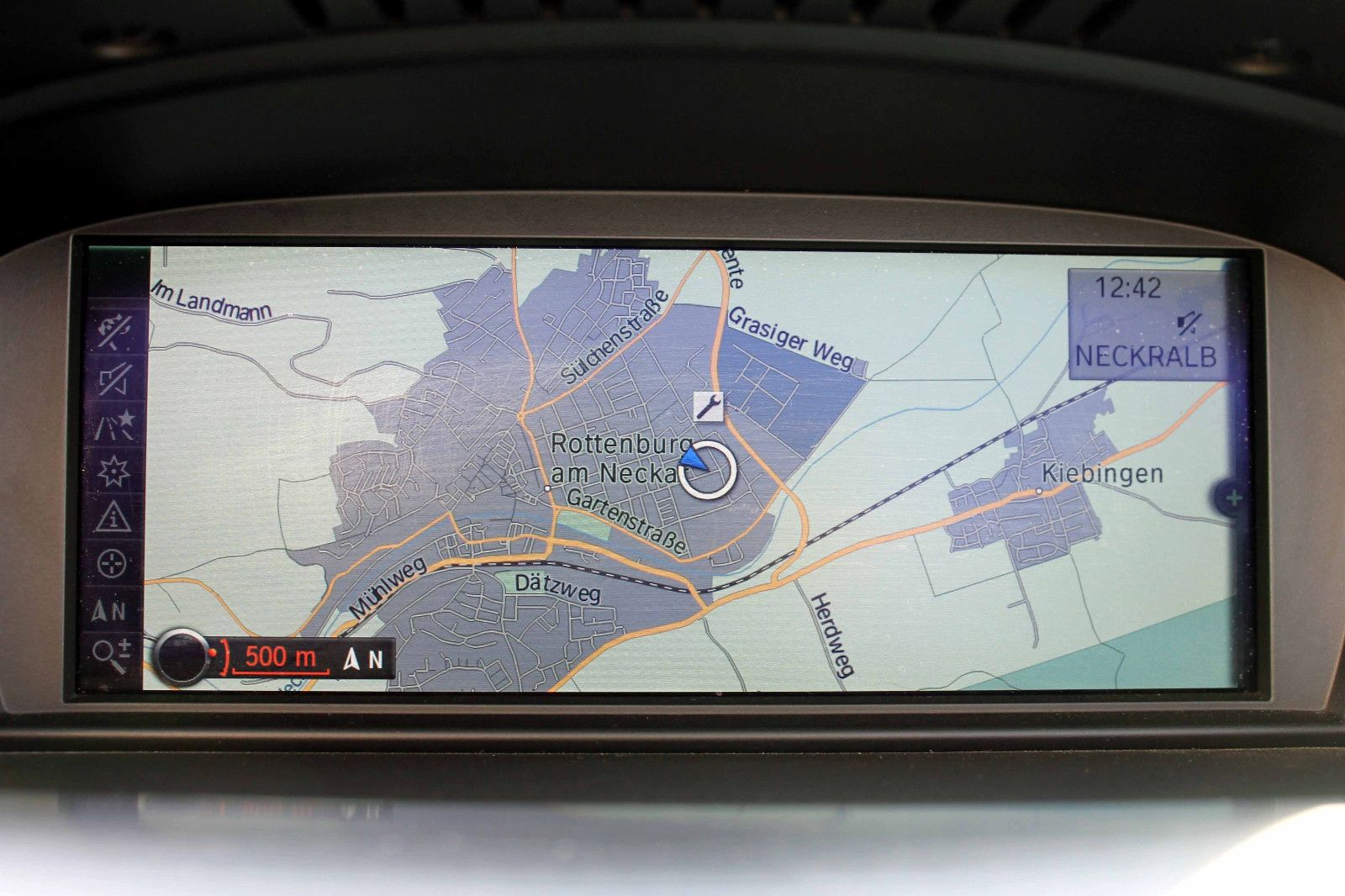 Fahrzeugabbildung BMW 630i Cabrio Aut Sport XENON PDC HUD KLIMA BT SHZ