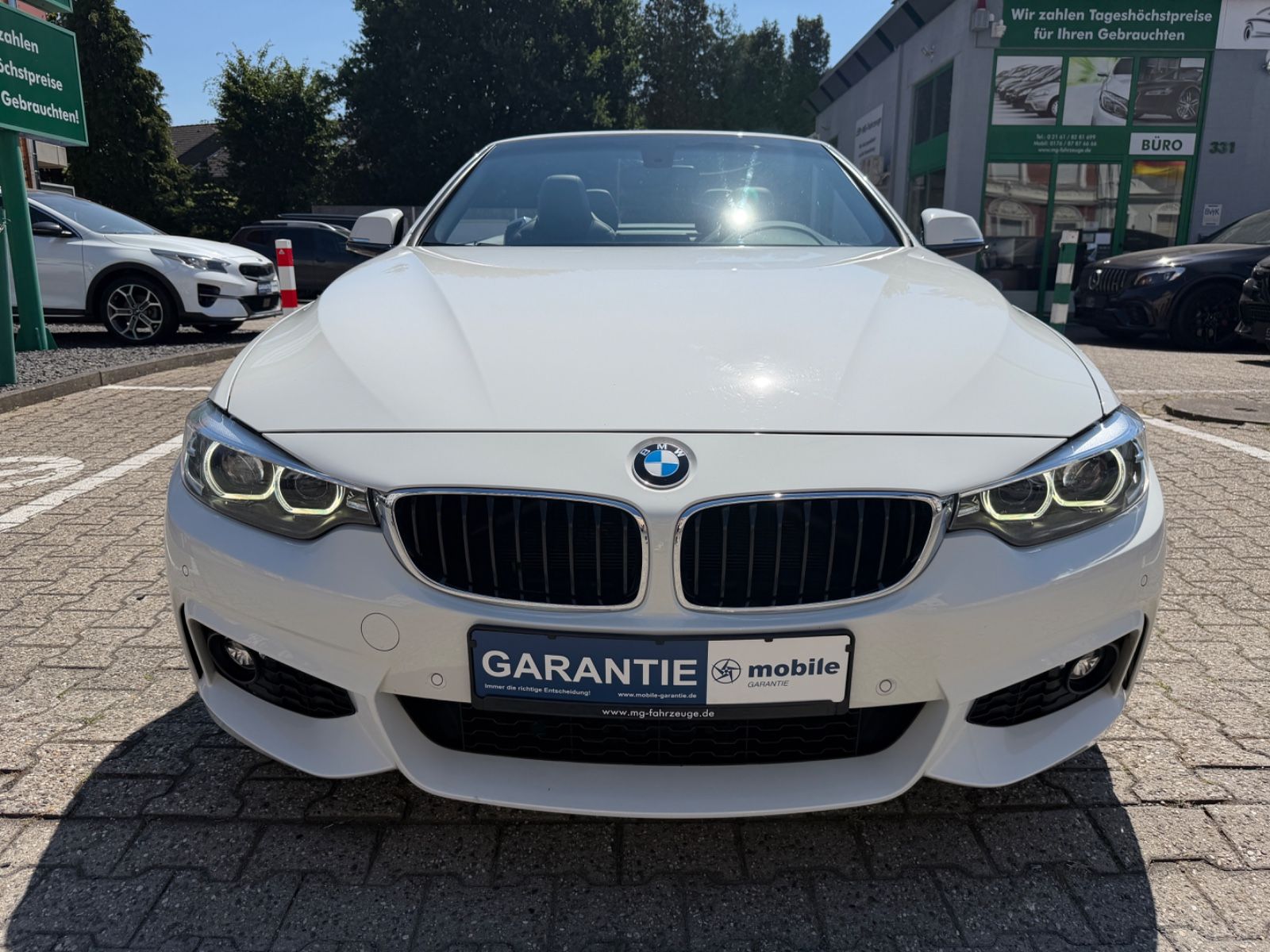 Fahrzeugabbildung BMW 420 i Cabrio M SPORT 1-HAND NAVI AUTOMATIK LED
