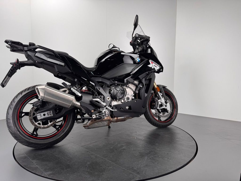 Fahrzeugabbildung BMW S 1000 XR *4 KILOMETER *TRIPLE BLACK