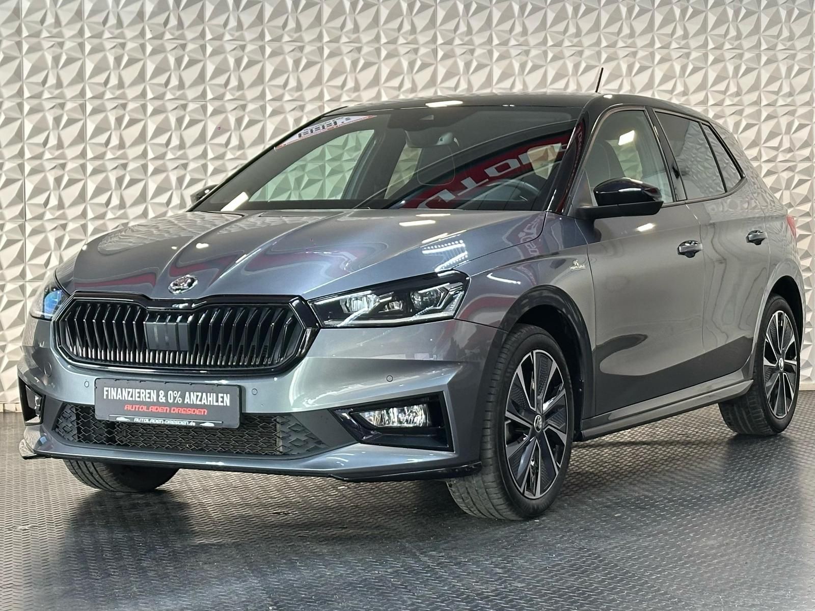 SKODA Fabia 1.0TSI MONTE CARLO LED#ACC#SHZ#LH#CAM#SPUR - Image 4