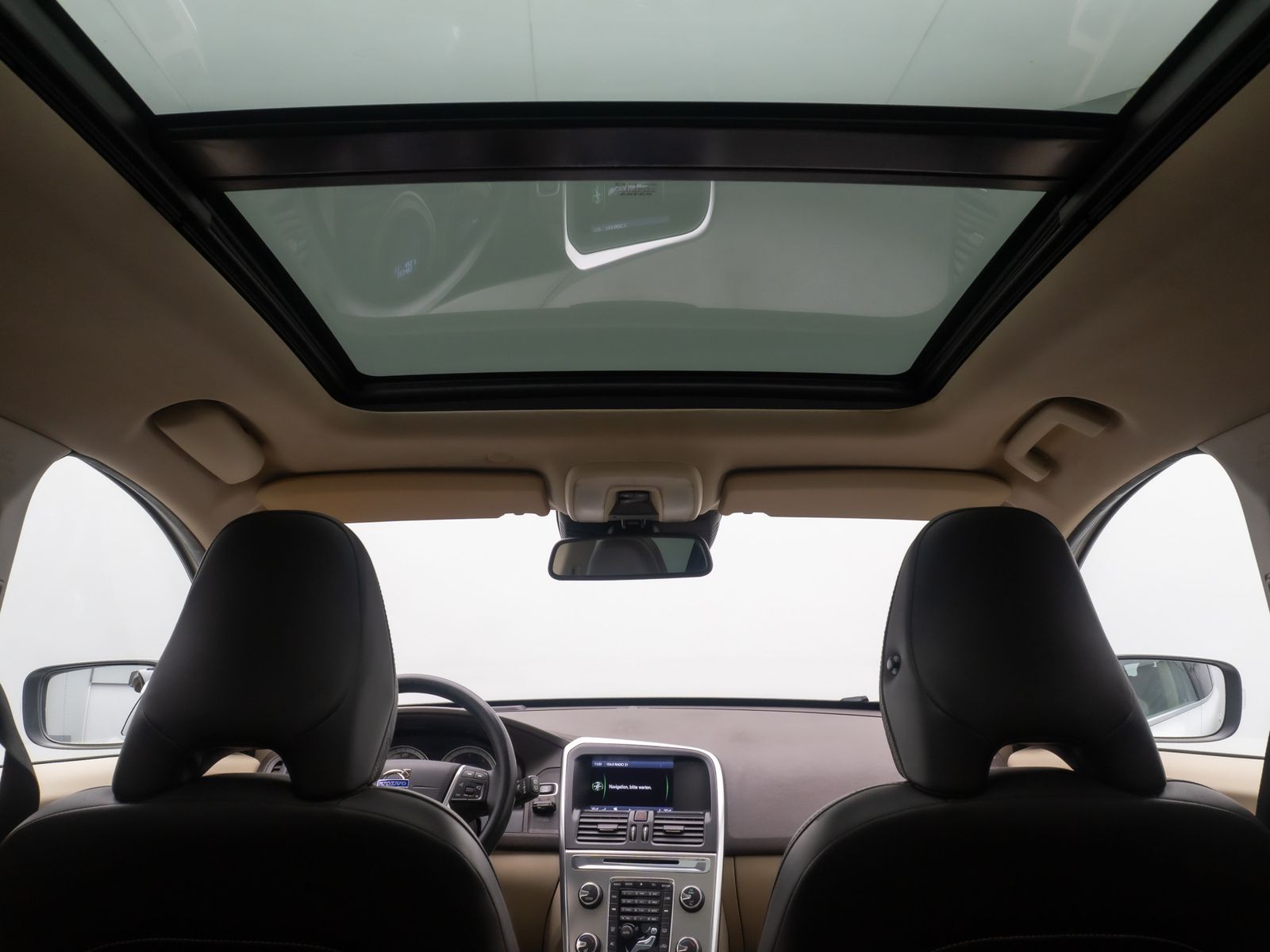 Fahrzeugabbildung Volvo XC60 Summum 2WD Bi-Xenon Kamera Panorama