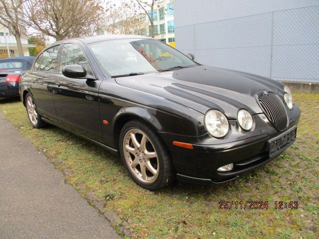 Jaguar S-Type 2.5 V6 Sport