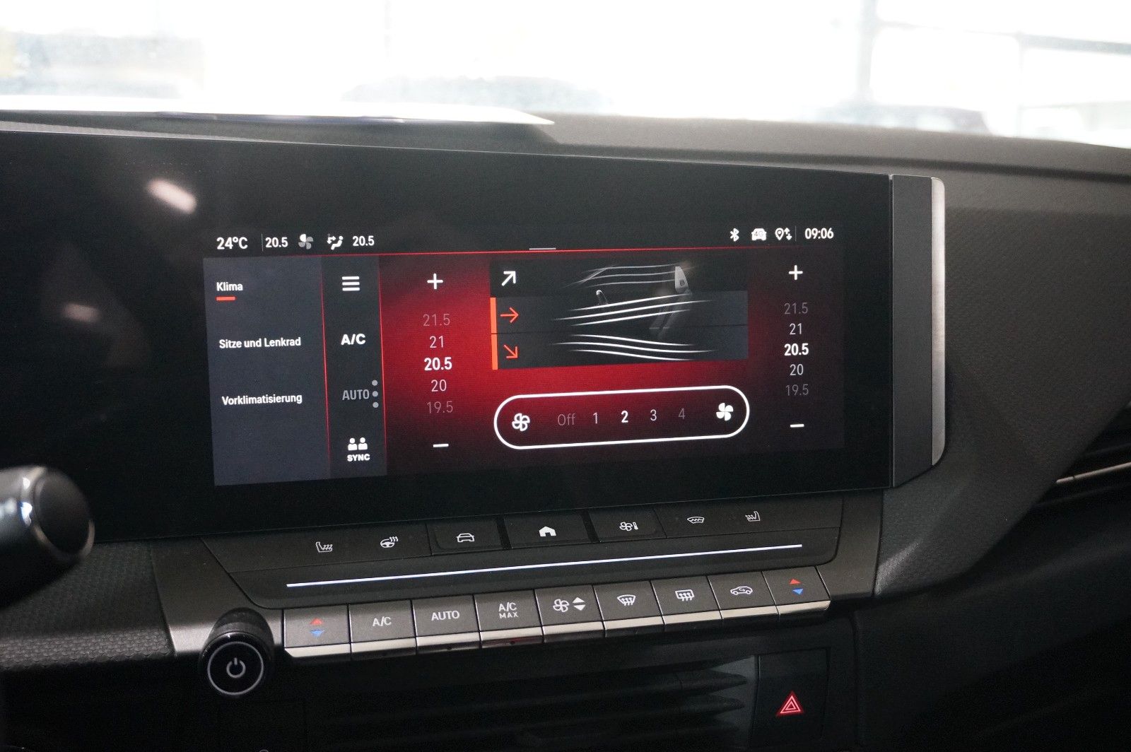 Fahrzeugabbildung Opel Astra L Lim. 1.6 HYBRID GS SPORT NAVI/360°/SPORT