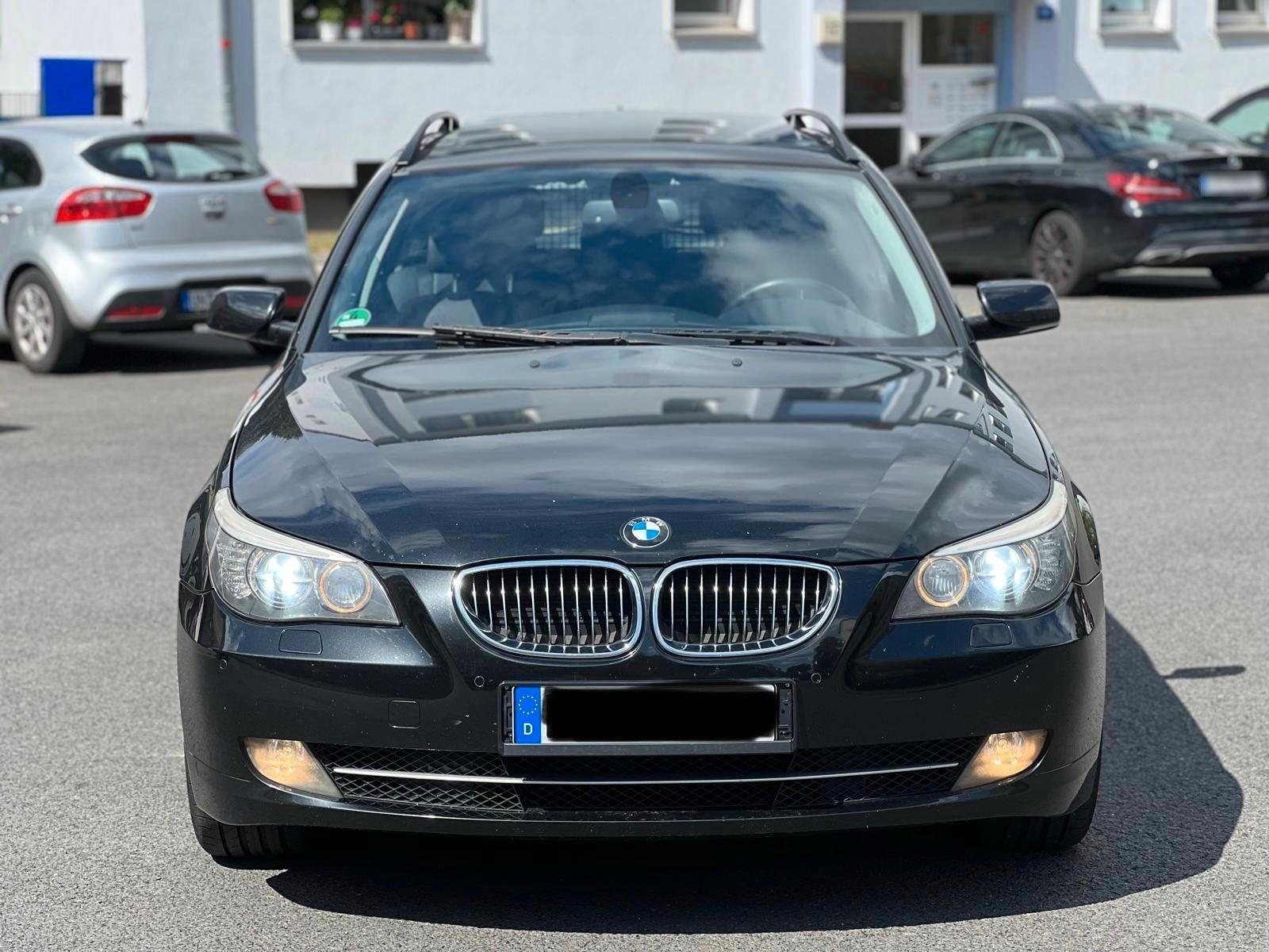 BMW 525 2009 — interior