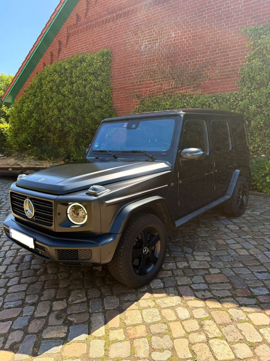 MERCEDES-BENZ G 400 Superior Line, schwarz magno