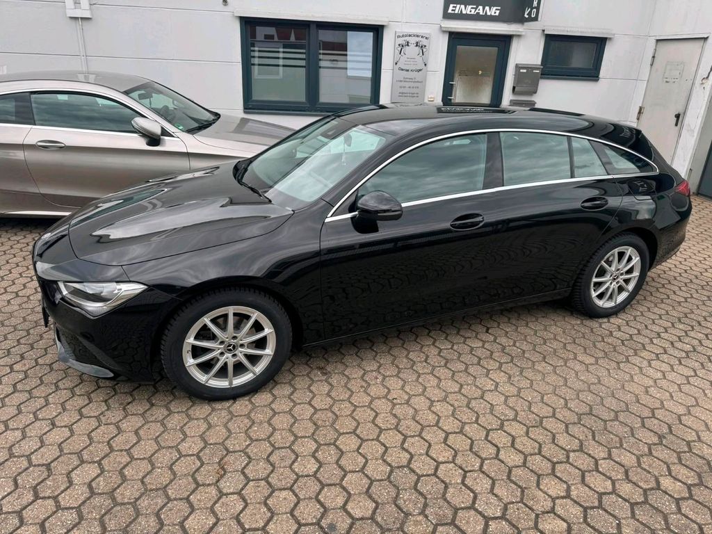 Image of Mercedes-Benz CLA 180 Shooting Brake