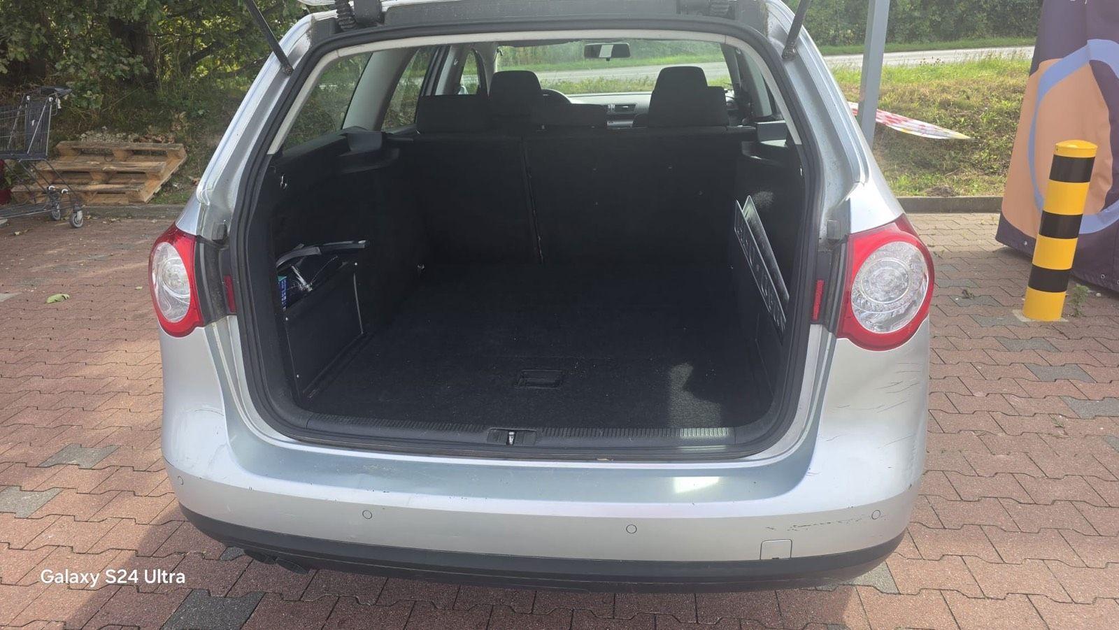 Volkswagen Passat 2011 — engine 150 HP (110kW)
