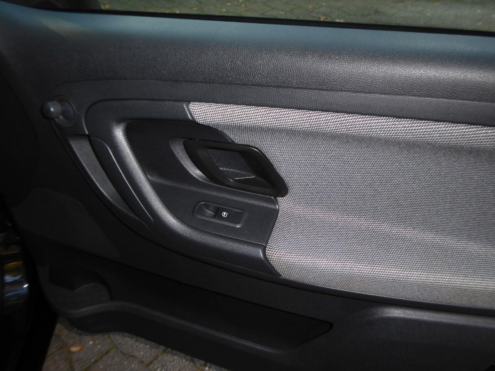 Skoda Fabia 2011 — photo 22