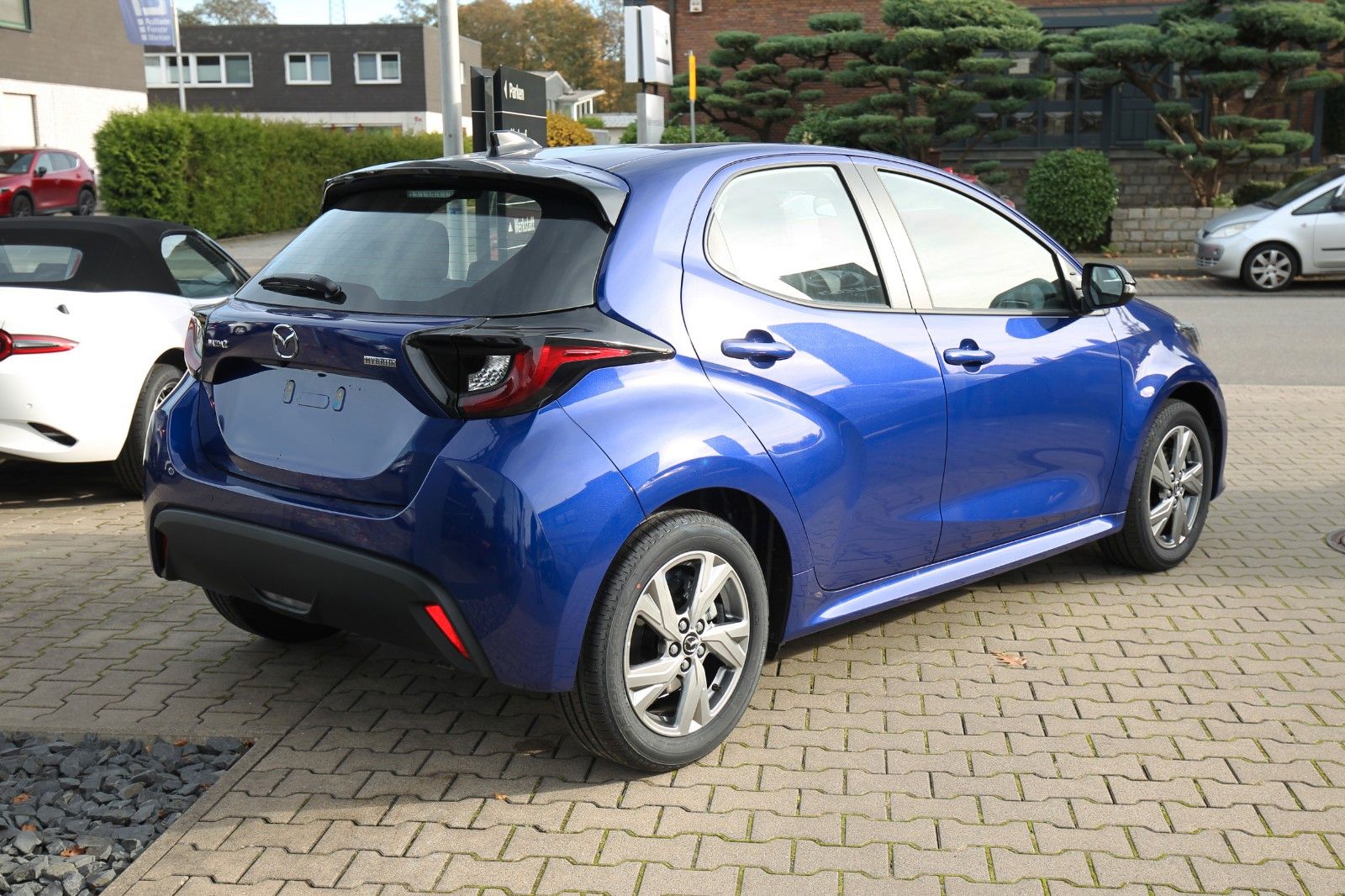 Mazda 2 Hybrid - Bild 3