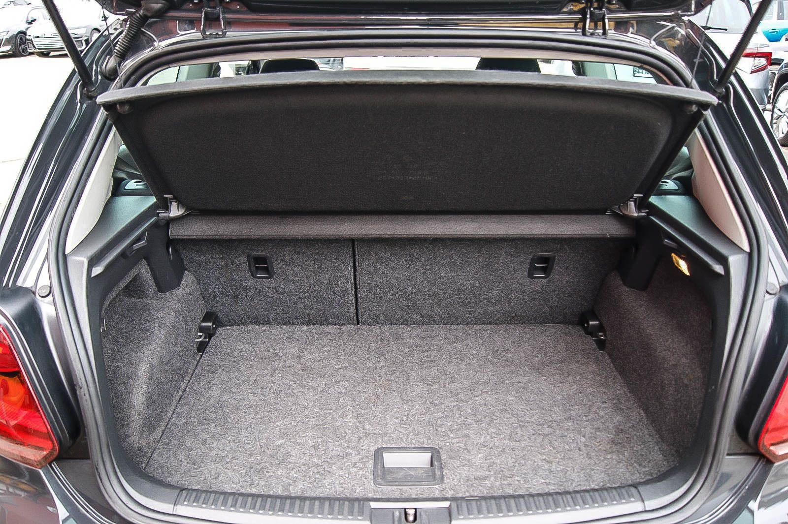 Fahrzeugabbildung Volkswagen Polo V 14TDI Allstar KLIMAAUTOMATIK TEMPOMAT PDC