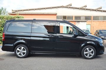 Mercedes V 220 - 5