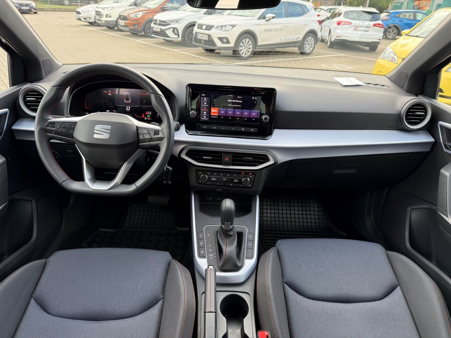 SEAT Arona 1.0 TSI FR ACC LED PDC RFK Full Link SHZg - Image 23