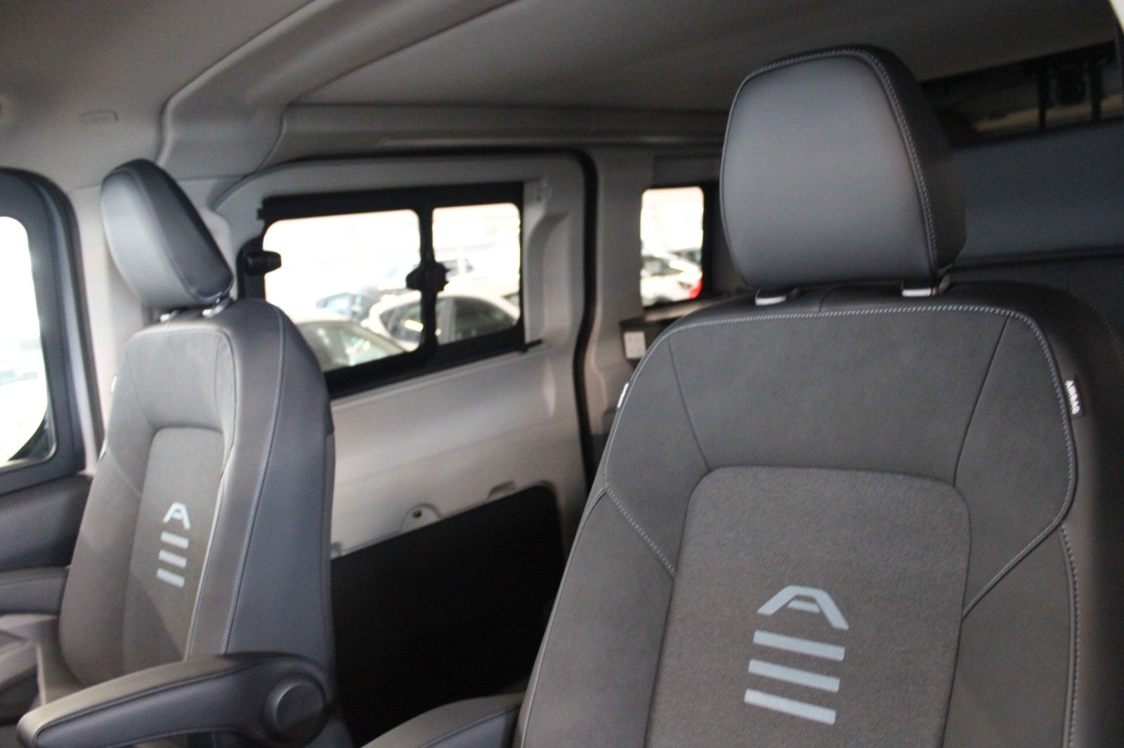 Fahrzeugabbildung Ford NUGGET L2 Active MARKISE + Aufstelldach SOFORT