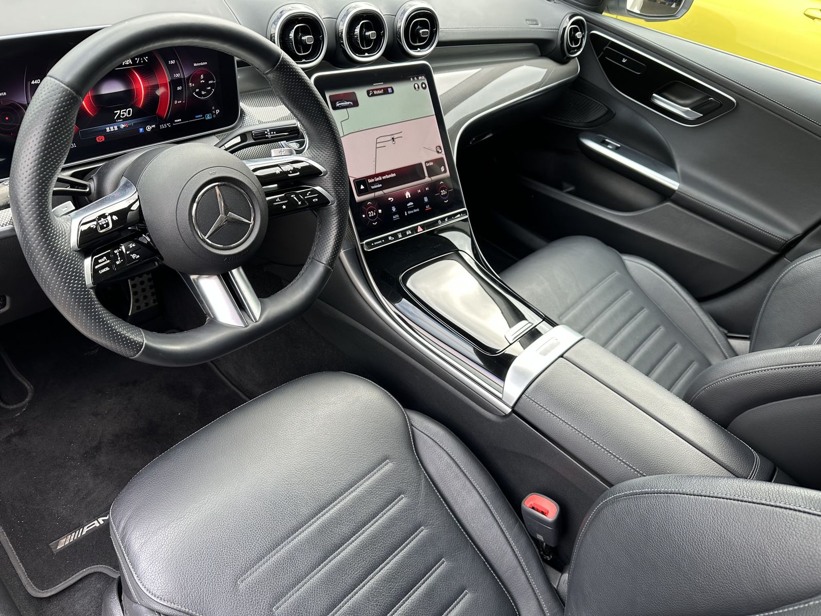 Fahrzeugabbildung Mercedes-Benz C 220d T 4M AMG-Line NAV+LED+ACC+360°+STANDHEIZU