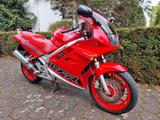 Honda VFR 750 - HONDA VFR 750