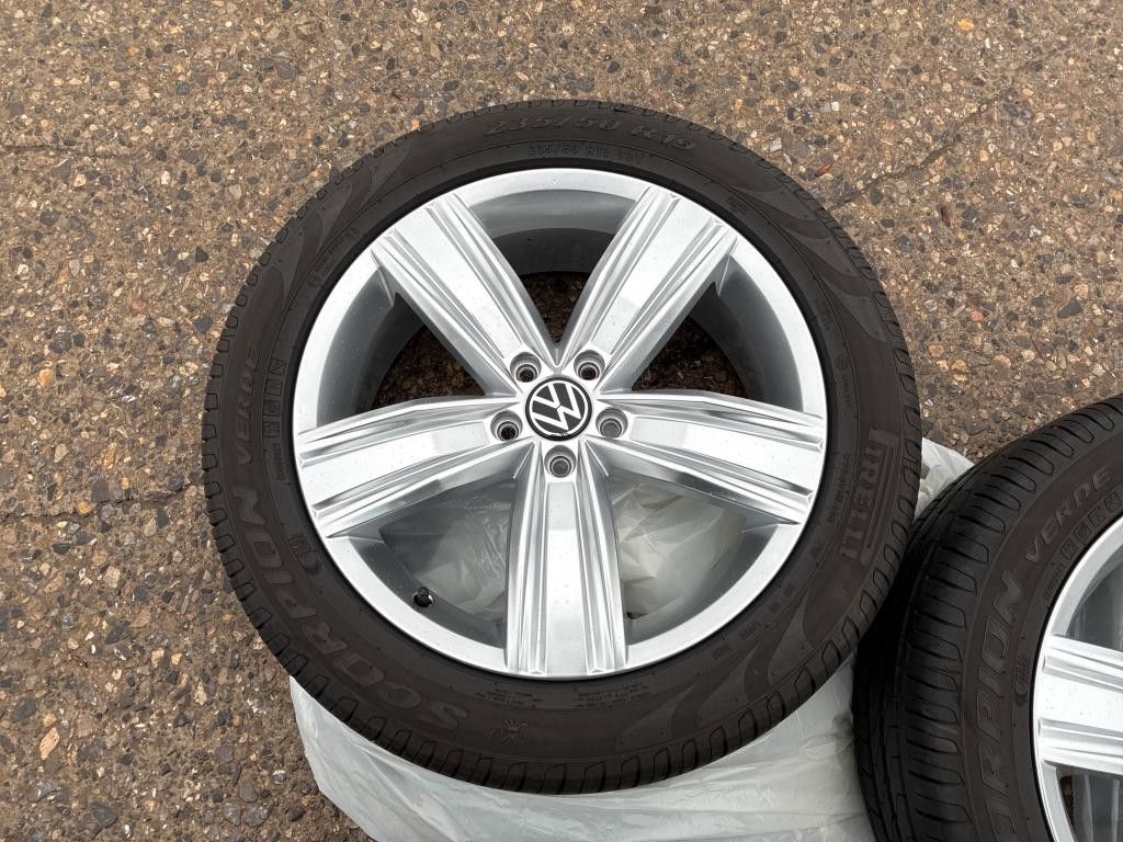 Fahrzeugabbildung Volkswagen Tiguan TSI DSG ELEGANCE 19-ZOLL MATRIX 360` 1.HD