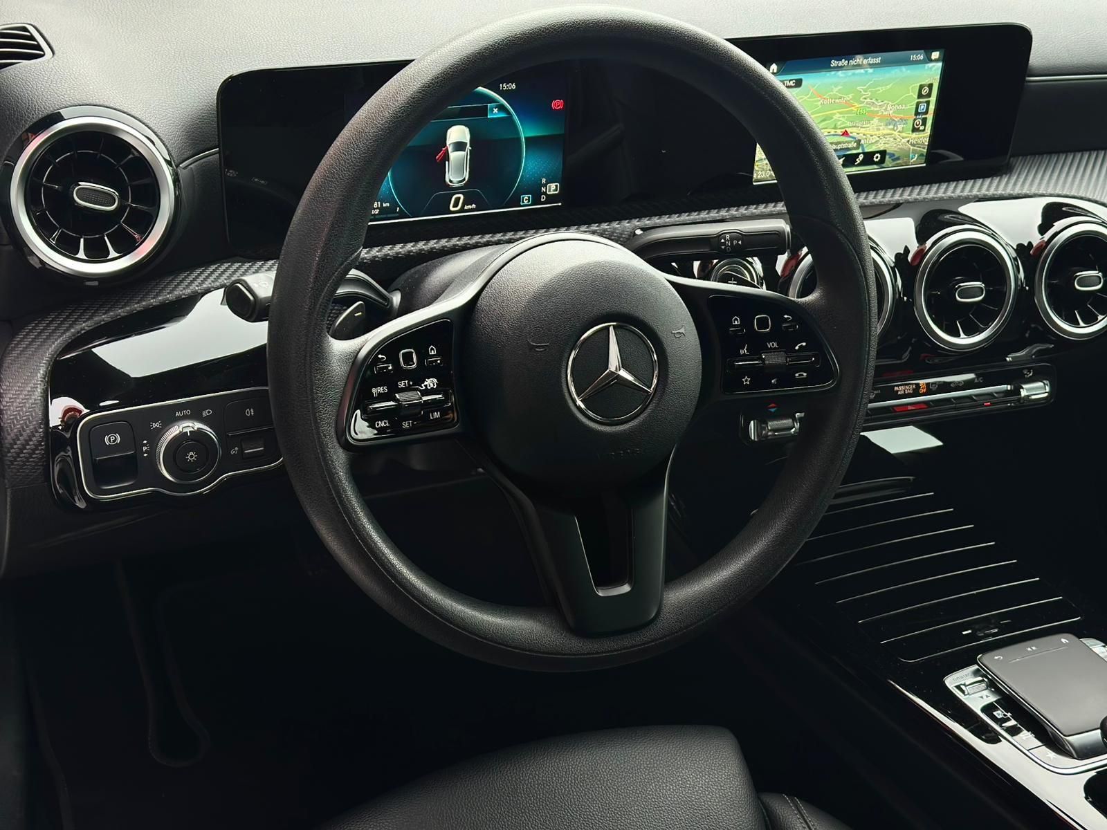 MERCEDES-BENZ A180d* LED#SHZ#NAVI#TEMPO#KLIMAAUTO#PDC#SPUR# - Image 22