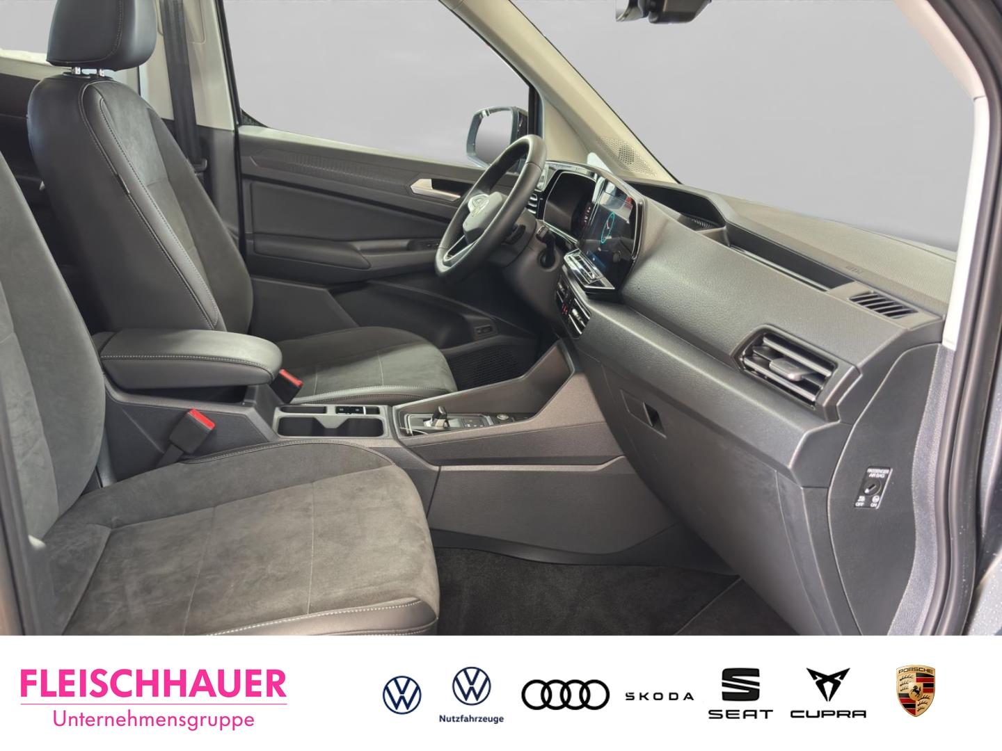 Volkswagen Caddy Maxi Style eHybrid NAVI LED 7-sitzer Garan