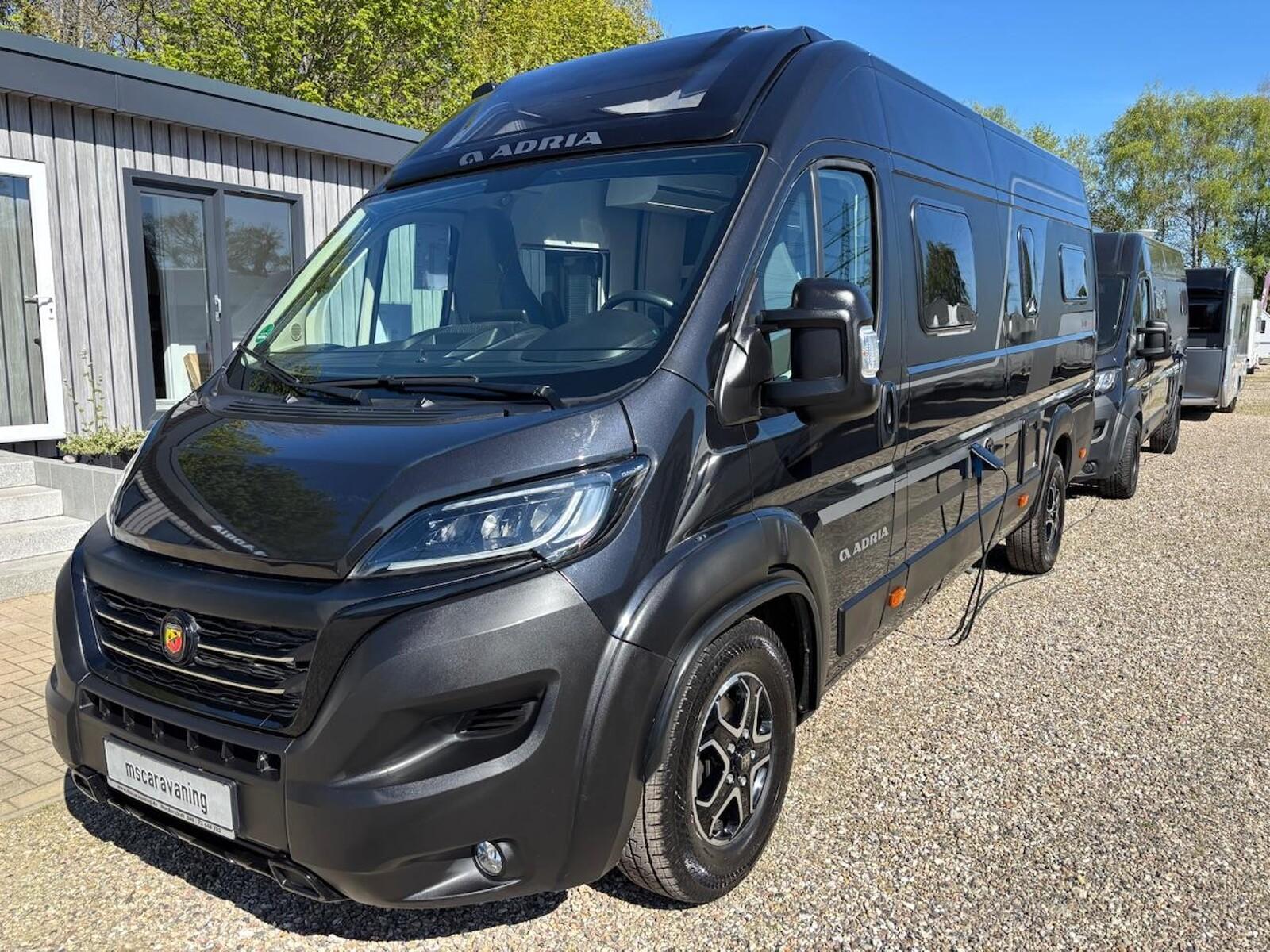 Adria Twin Supreme 640 SLB NORDIC AHK 10 7 SOLAR TOP