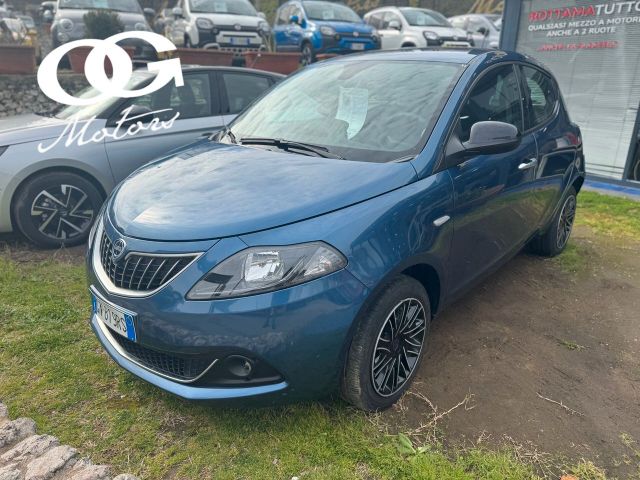 Другие Lancia Ypsilon 1.0cc Hybryd 70cv GOLD