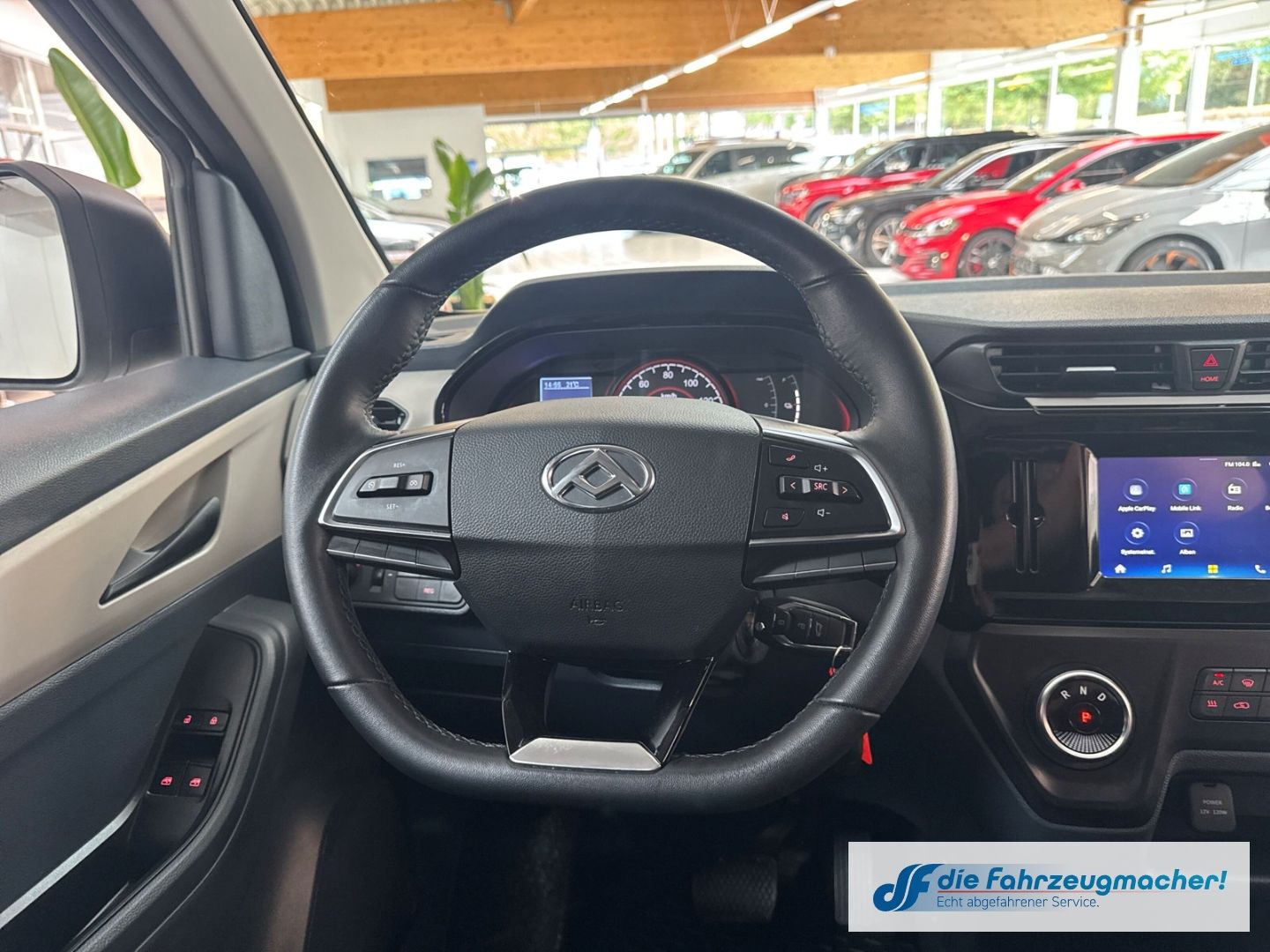 Fahrzeugabbildung Maxus eDeliver3 Kasten L1H1 Apple CarPlay Android Auto