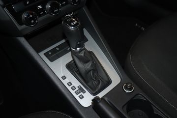 Fahrzeugabbildung SKODA Octavia 2.0 TFSI Combi DSG 4X4-Navi-Apps-DAB-LED